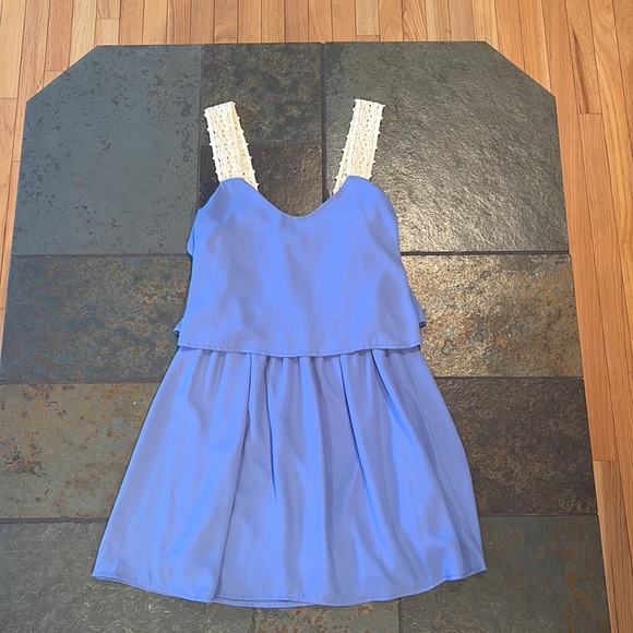 TOBI Flowey Blue Dress - Size Medium🦋 - Picture 2 of 7